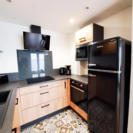 Appartement Le Coeur De - Plein Centre - 150m De La - Cour Extérieur Privative - Idéal Pour Couple